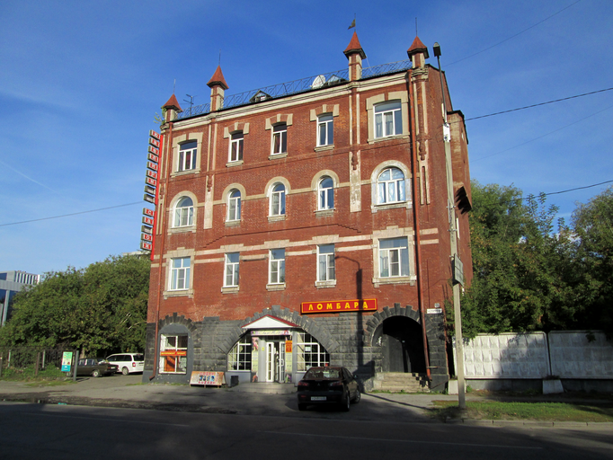 Доходный дом Аверина)